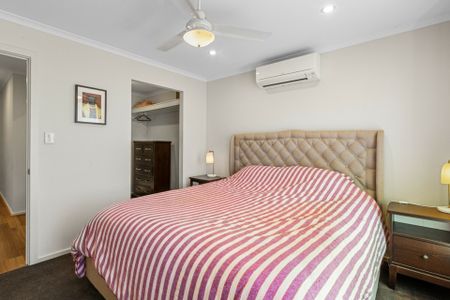 Charming Family Home in the Heart of Morphett Vale - Photo 4