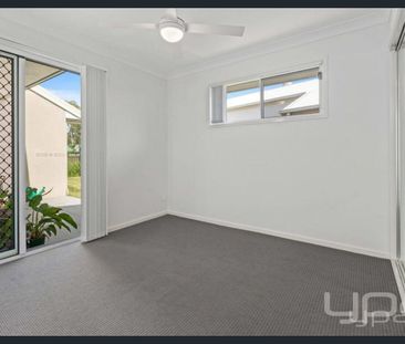 End of Street Living, Close to Parks - Photo 6