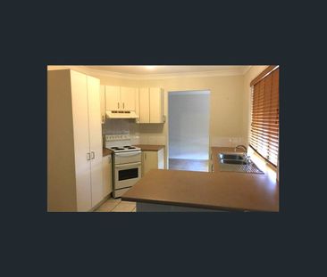 Family Home with Side Access! - Photo 2