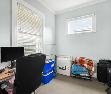 2 Bedroom, Petone - Photo 5