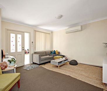 1/92 Park Road, 2213, East Hills Nsw - Photo 3