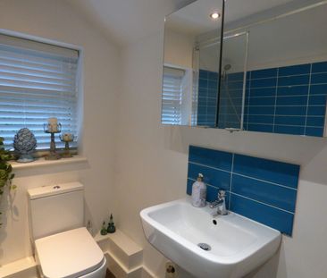 Terraced House to rent on - Photo 5