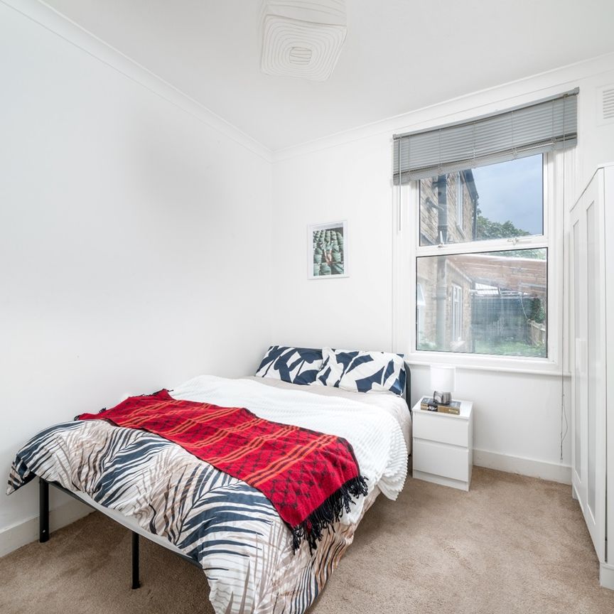 Room in a Shared House, Ventnor Road, SE14 - Photo 1