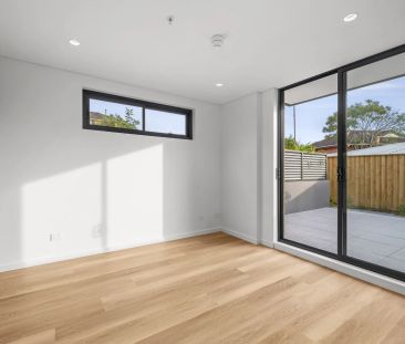 Near new luxury studios just 700m from Ashfield Station | IVY Ashfield - Photo 1