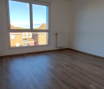 Location Appartement 3 pièces 79m² GRAVELINES 59820 - Photo 4