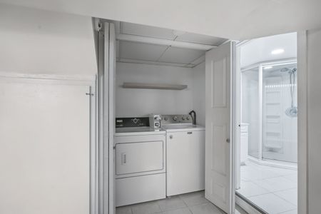 For Lease - 4989 Willmott Street Unit# LOWER, Niagara Falls, Ontario - Photo 4