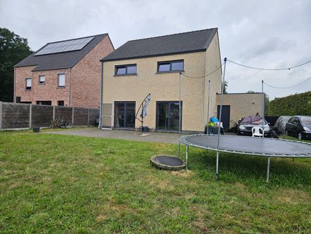 Open bebouwing met 3-4 slaapkamers, garage en tuin - Photo 3