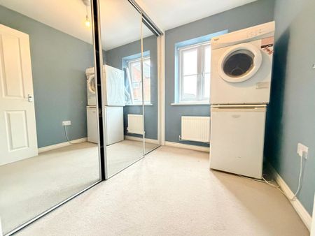 Sealand Way Kingsway, Gloucester - Photo 2