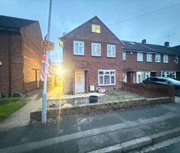 3 bedroom flat to rent - Photo 6