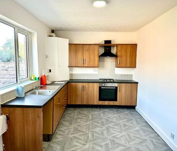 3 bedroom townhouse to rent - Photo 1