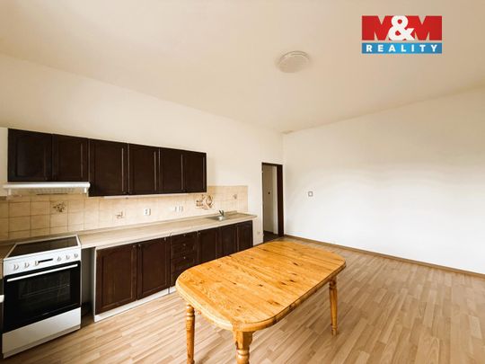 Pronájem bytu 3+1 80 m² - Fotografie 1