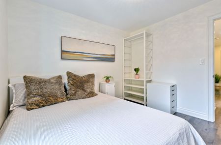 For Lease - 717 Palmerston Avenue, Toronto, Ontario - Photo 5