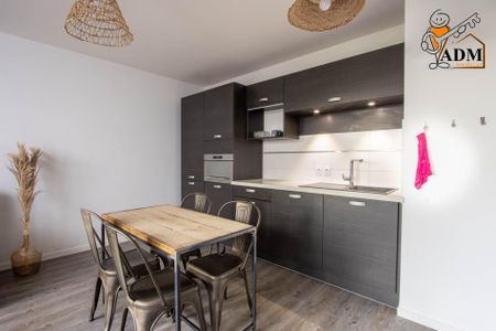 Vente BEAU F2 MEUBLÉ AVEC TERRASSE ET PARKING - Photo 2
