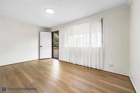 Refreshed Unit with Private Yard in Convenient Wilsonton Location - Photo 3