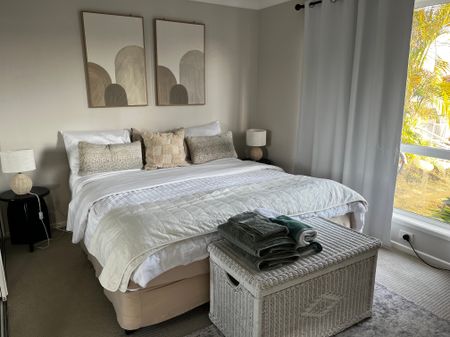 Broadbeach Waters - Photo 5