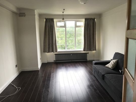 Room in a Shared Flat, Brockwell Court, SW2 - Photo 1