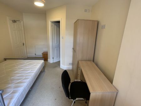 Southlands Road, South Bank - P10010 - Photo 2