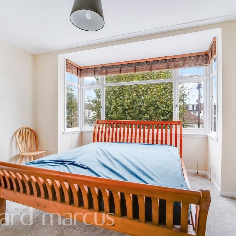Garden Avenue, Tooting - Photo 1