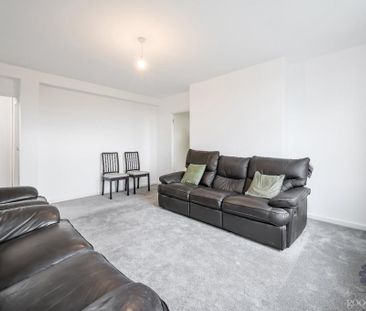 4 bedroom apartment to rent - Photo 4