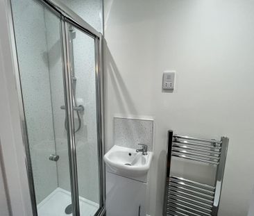 1 bedroom house of multiple occupation to rent - Photo 4