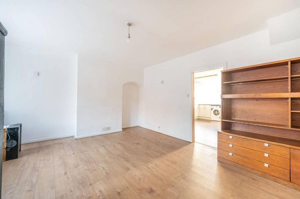 3 bedroom terraced house to rent - Photo 1