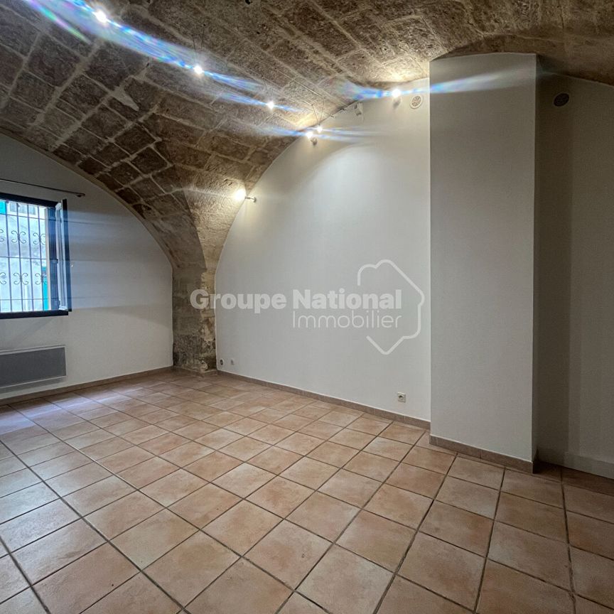 APPARTEMENT EN REZ DE CHAUSSÉE CENTRE VILLE DE BEAUCAIRE !!, - Photo 1