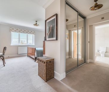 5 bedroom detached house to rent - Photo 4