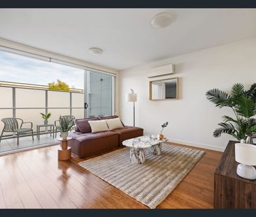 SPACIOUS & SUN-FILLED, SECURE FIRST FLOOR!! - Photo 3