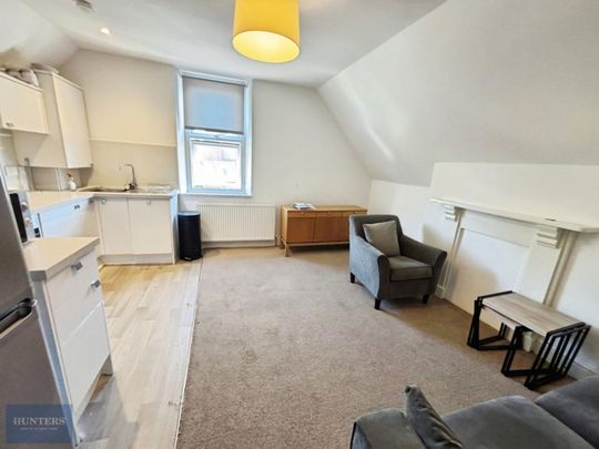 2 bedroom Flat To Let Total Size: 625 SQ FT - Photo 1