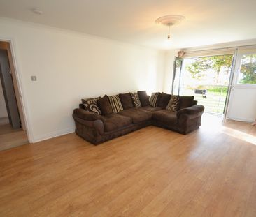 2 bed flat to rent in Minerva Way, G3 8 - Photo 2