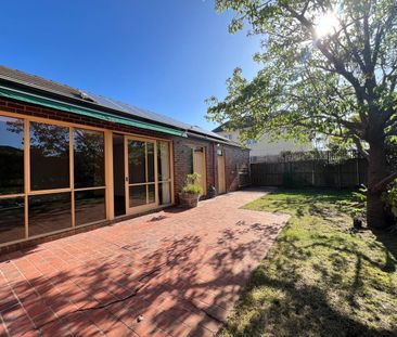 28 McGuire Cres, Williamstown, Vic 3016 - Photo 6