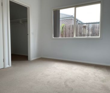 Stylish & Conveniently Located Unit - **APPLY FOR THIS PROPERTY NOW** - Photo 2