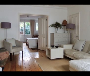 1 Bed Flat, Belsize Park, NW3 - Photo 2