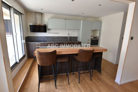 Location Appartement 3 pièces 68m² - Photo 4