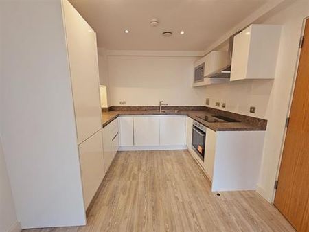 1 Bed Flat, Craven Street, M5 - Photo 4