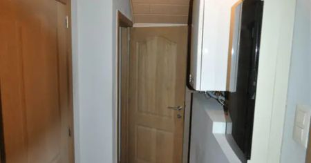 Gelijkvloers appartement met omheind tuintje en tuinhuis - Photo 2