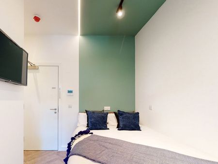 Apt 105, Castello Court - Photo 3