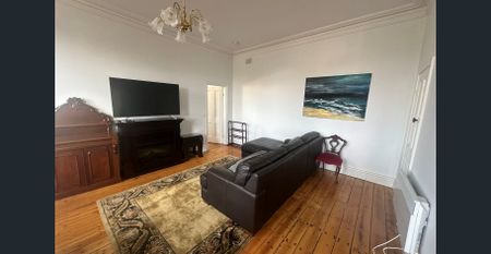 Renovated Furnished Apartment - Photo 2