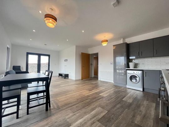 Apt 3, 94 Sunnyside Street, Belfast, BT7 3EG - Photo 1