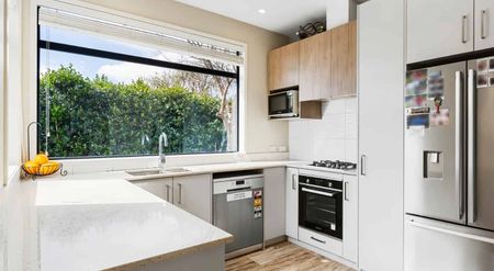 Modern 4-Bedroom Home with Solar Power for saving! - Photo 3