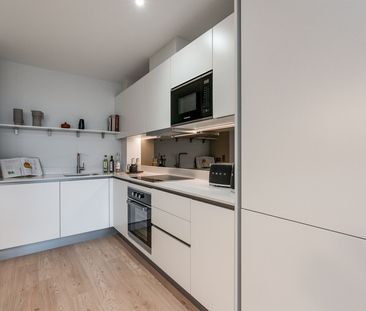 APARTMENT 310, SHORE CLUB, BEACH ROAD, DUBLIN 4, D04 W9E2 - Photo 2