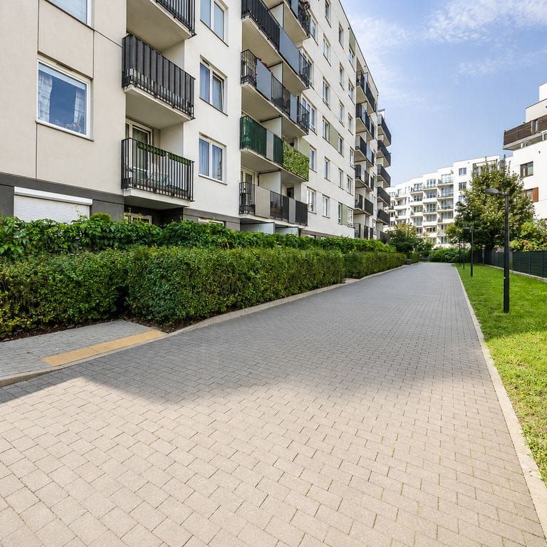 wysokie 3,10 m ogród parking 44.94 m² - Фото 1