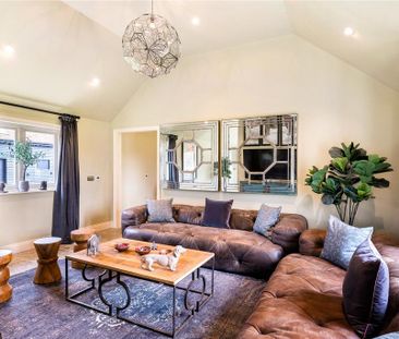 3 bedroom detached house to rent - Photo 3