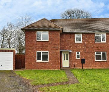 4 bedroom semi-detached house to rent - Photo 1