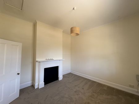 Enjoy the easy lifestyle, living here - Photo 4