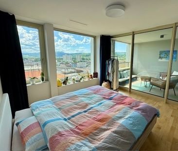 Moderne 2.5-Zimmerwohnung im 10.OG im Zentrum von Brugg-Windisch - Foto 3