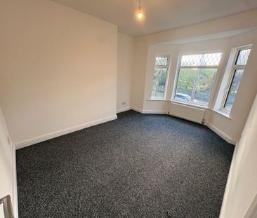 Southcoates Lane - Photo 2