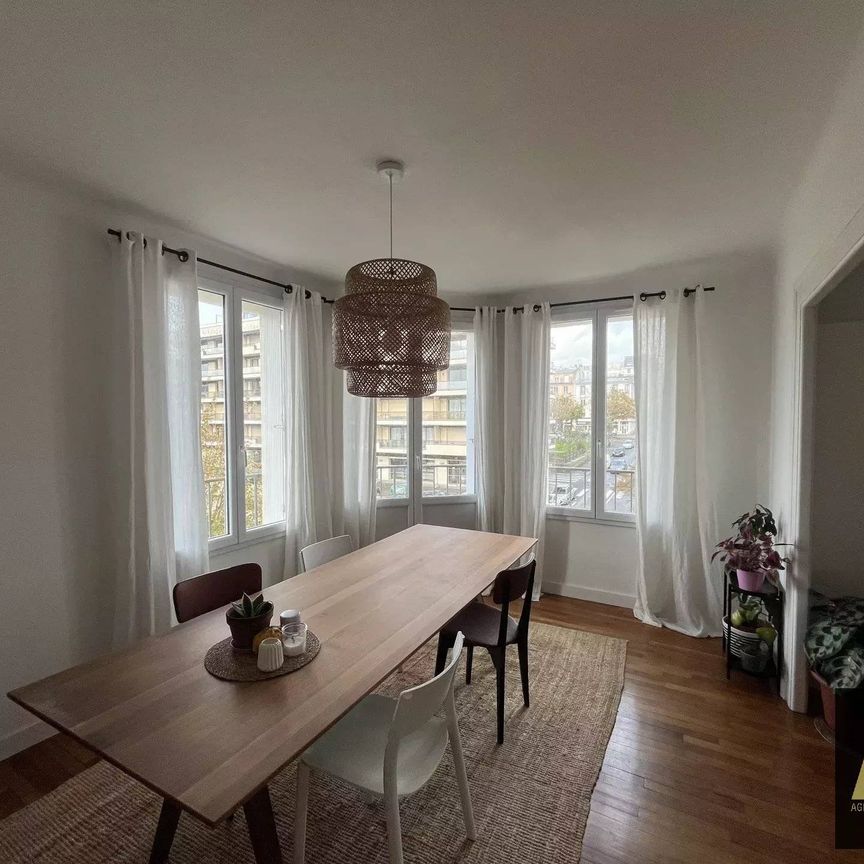 SIAM TRIANGLE D'OR - T4 DE CHARME MEUBLE - DERNIER ETAGE - Photo 1