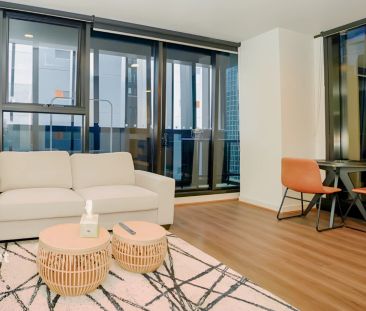 2007/568 Collins Street, Melbourne - Photo 1