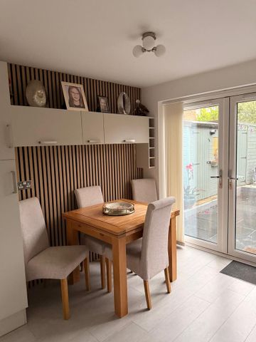 3 bedroom semi-detached house to rent - Photo 4